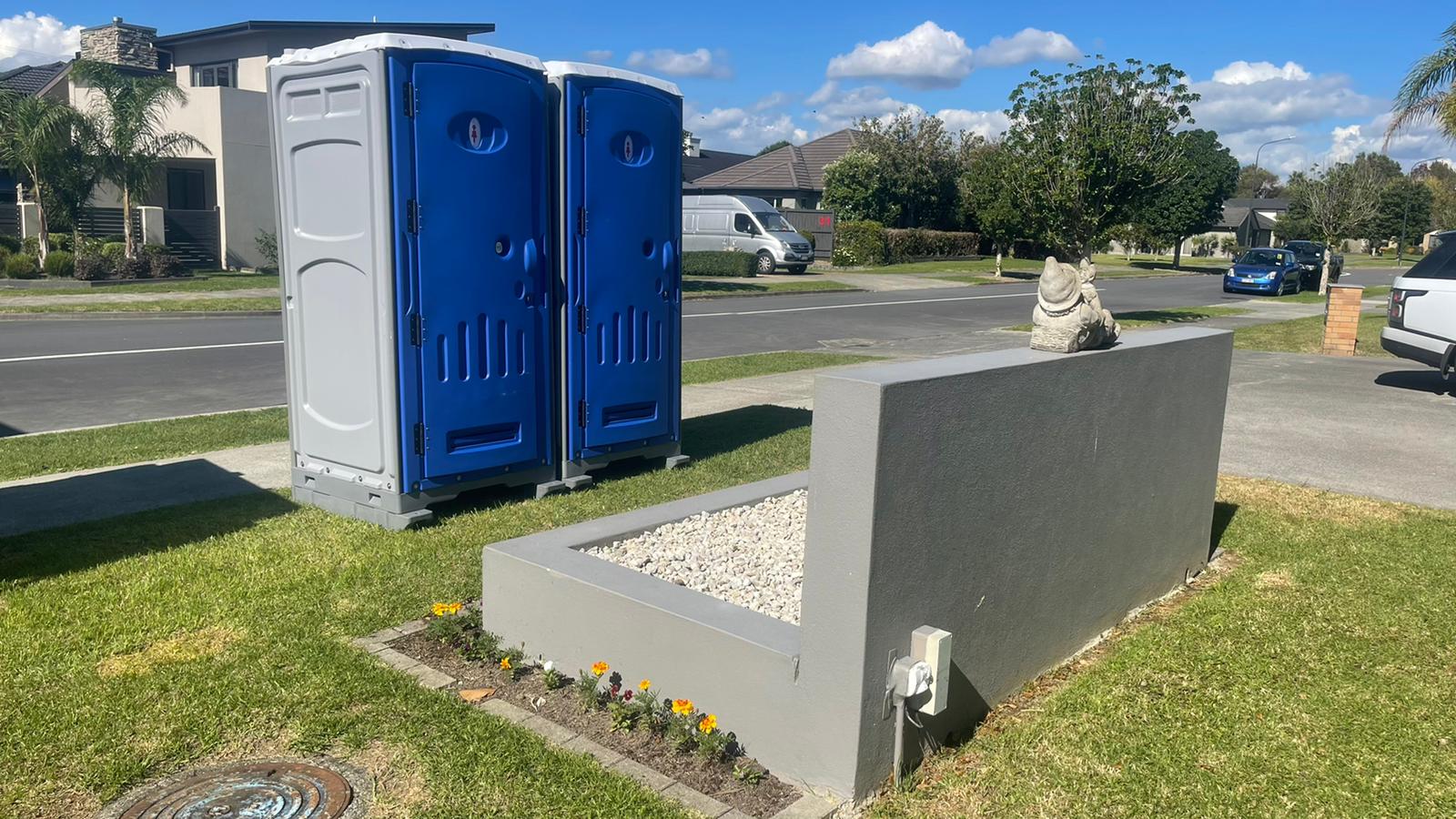 Orange Loos